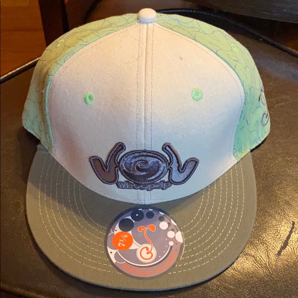 NWT (7 1/8) Grassroots hat “Woopzip Out”